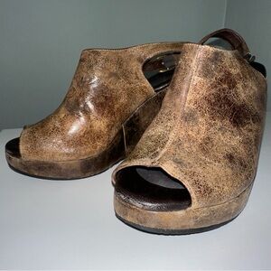 Cordani Wellesley Slingback Wedge in Brown Onyx